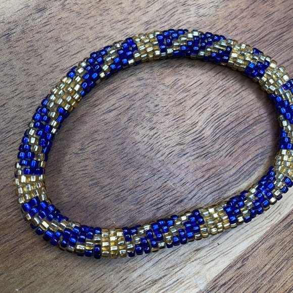 Unique geo bead pattern bracelet - Picture 5 of 5